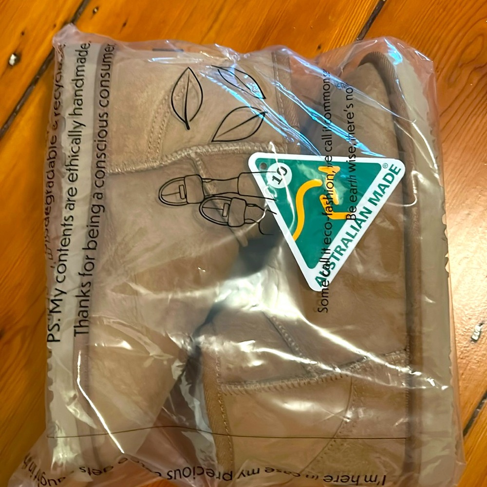 I’m selling unused UGGs from Australia that took over three months to ship